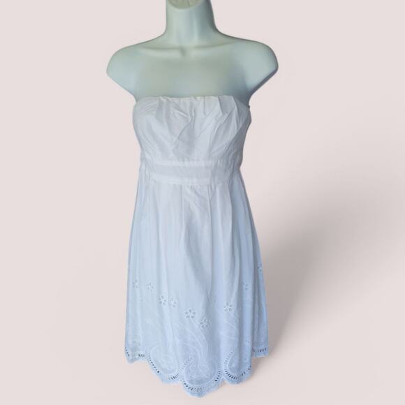 Forever 21 White Cotton Strapless summer dress Eyelet Lace SM Cottagecore - Picture 1 of 13